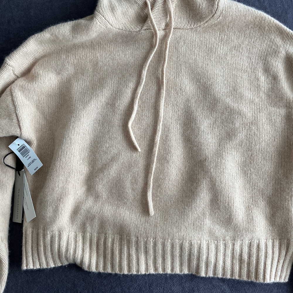 Aritzia The Group by Babaton cashmere hoodie NWT